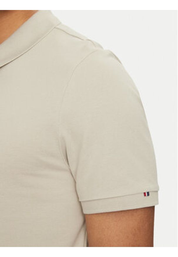 U.S. Polo Assn. Polo MUP3312 Beżowy Regular Fit. Typ kołnierza: polo. Kolor: beżowy. Materiał: bawełna