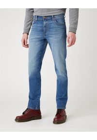 Wrangler - MĘSKIE SPODNIE JEANSOWE WRANGLER TEXAS SLIM BLUE CHILL W12SU898T 112141161