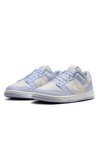 Buty Sportowe Damskie Nike W Dunk Low. Okazja: na co dzień. Kolor: biały. Sport: bieganie