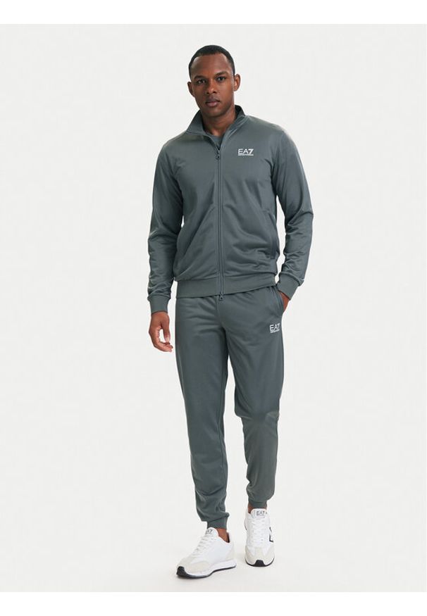 EA7 Emporio Armani Dres 8NPV65 PJHCZ U8085 Szary Regular Fit. Kolor: szary. Materiał: syntetyk