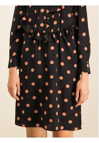 Tory Burch Sukienka koszulowa Printed Ruffle Bow Dress 61697 Czarny Regular Fit. Kolor: czarny. Materiał: jedwab. Typ sukienki: koszulowe #3