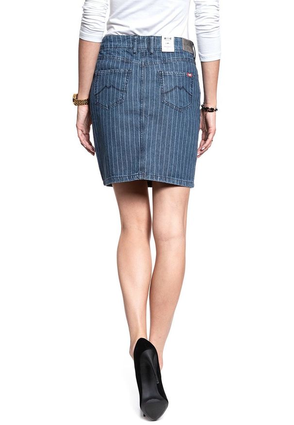 Mustang - SPÓDNICA JEANSOWA MUSTANG Laura Skirt 1008131 5000 880. Materiał: jeans. Wzór: paski
