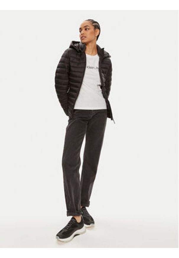 Calvin Klein Kurtka przejściowa K20K207108 Czarny Slim Fit. Kolor: czarny. Materiał: syntetyk