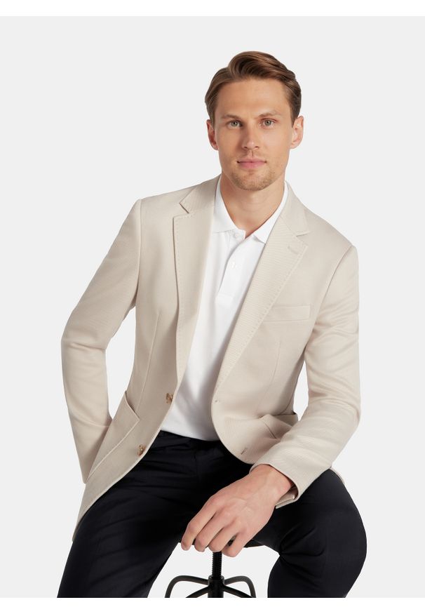 Pako Lorente - PAKO LORENTE - Beżowa marynarka z dzianiny. Kolor: beżowy. Materiał: dzianina. Sezon: jesień