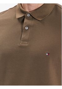 TOMMY HILFIGER - Tommy Hilfiger Polo 1985 MW0MW17770 Zielony Regular Fit. Typ kołnierza: polo. Kolor: zielony. Materiał: bawełna