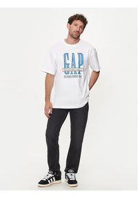 GAP - Gap T-Shirt 664006-01 Biały Regular Fit. Kolor: biały. Materiał: bawełna