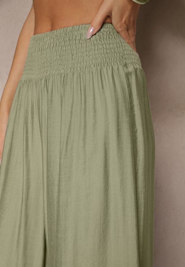 Renee - Jasnozielone Spodnie z Wiskozą o Szerokim Kroju High Waist Orrana. Okazja: na co dzień. Stan: podwyższony. Kolor: zielony. Materiał: wiskoza. Styl: elegancki, casual