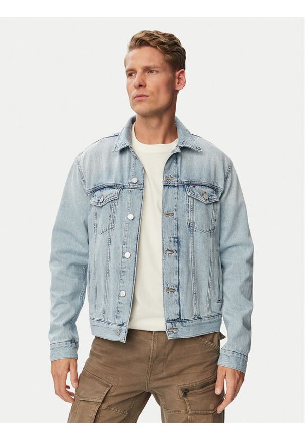 Tommy Jeans Kurtka jeansowa Ryan Jacket Rwb Cj6013 DM0DM23657 Niebieski jasny Regular Fit. Kolor: niebieski. Materiał: jeans
