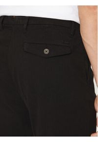 Guess Spodnie materiałowe M4BB27 WGHA1 Czarny Slim Fit. Kolor: czarny. Materiał: bawełna #4