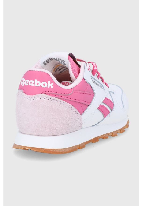 Reebok Classic Buty dziecięce kolor biały. Nosek buta: okrągły. Zapięcie: sznurówki. Kolor: biały. Szerokość cholewki: normalna. Model: Reebok Classic