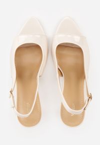 Born2be - Beżowe Lakierowane Sandały VICES na Szpilce z Wyciętą Cholewką Lagurinia. Okazja: na co dzień. Zapięcie: sprzączka. Kolor: beżowy. Materiał: lakier. Wzór: koronka. Obcas: na szpilce. Styl: casual #6