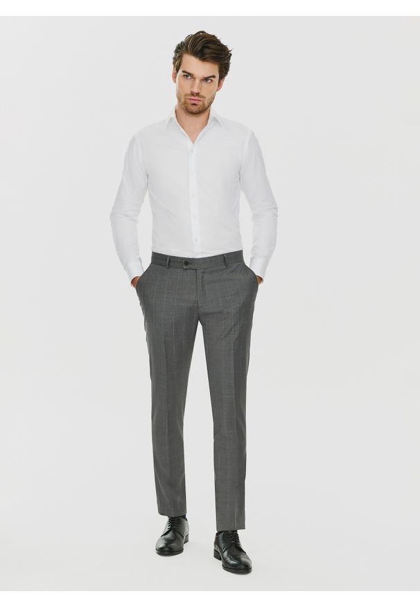 Pako Lorente - PAKO LORENTE – Ciemnaszare spodnie garniturowe w drobną kratę. Materiał: poliester, wełna, lycra. Styl: elegancki