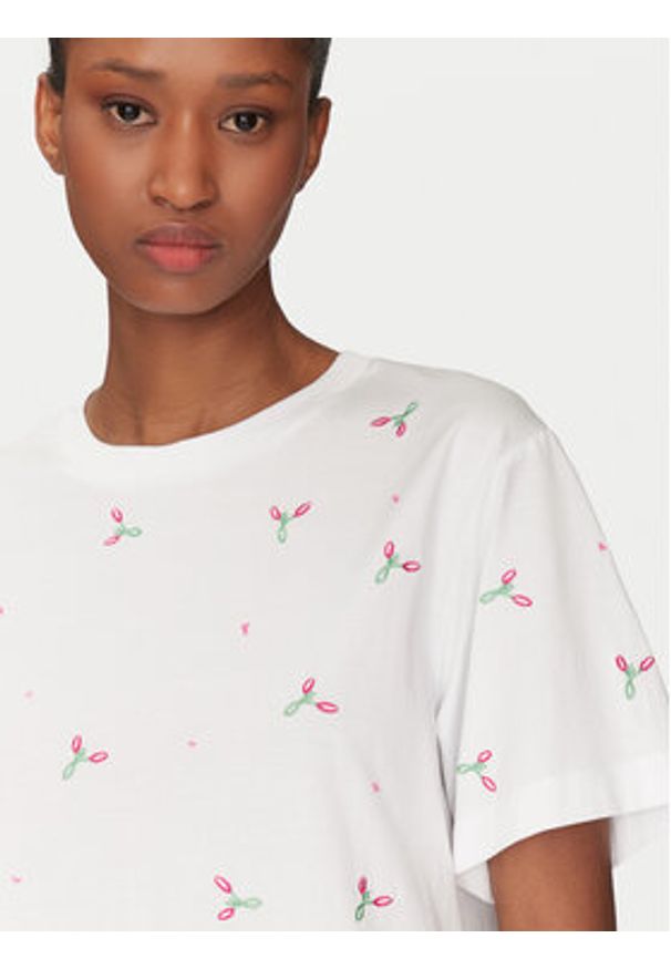Marella T-Shirt Feluca 2513971034 Biały Regular Fit. Kolor: biały. Materiał: bawełna