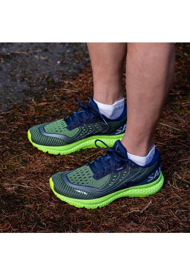 SALMING - Buty do chodzenia męskie Salming Recoil Prime 2. Zapięcie: sznurówki. Kolor: niebieski, zielony, wielokolorowy. Materiał: materiał, syntetyk, tkanina. Szerokość cholewki: normalna. Sport: turystyka piesza