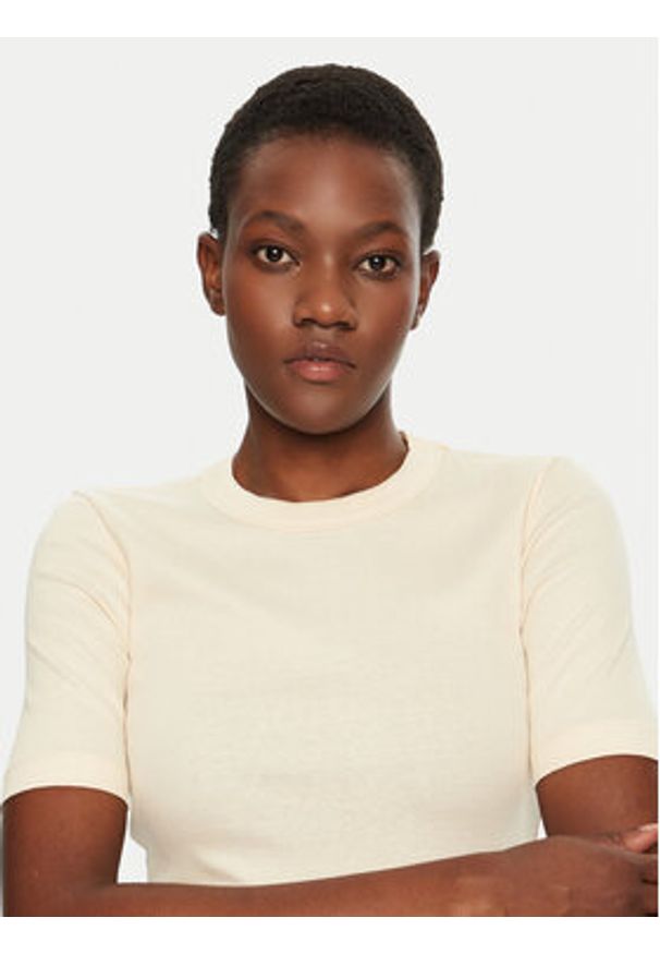 IVY & OAK - IVY OAK T-Shirt Kristin IO1100X2351 Beżowy Slim Fit. Kolor: beżowy. Materiał: bawełna