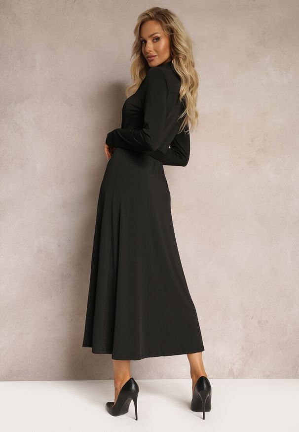 Renee - Czarna Długa Sukienka Koszulowa z Wiązaniem w Talii Levae. Okazja: na co dzień, do pracy. Kolor: czarny. Materiał: wiskoza. Typ sukienki: koszulowe. Styl: elegancki, casual. Długość: maxi