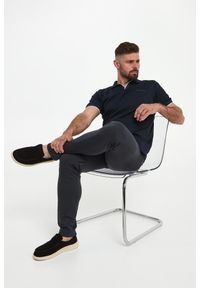 Karl Lagerfeld - Polo męskie z logo KARL LAGERFELD. Typ kołnierza: polo