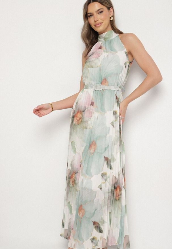 Born2be - Zielona Sukienka z Plisami Wiązaniem i Paskiem z Klamrą Nitenna. Okazja: na co dzień, na imprezę. Kolor: zielony. Długość rękawa: bez rękawów. Typ sukienki: rozkloszowane. Styl: elegancki, klasyczny, casual