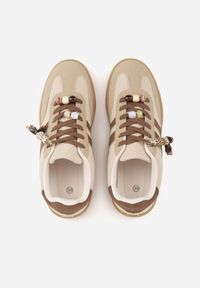 Born2be - Ciemnobeżowe Sneakersy w Stylu Tenisówek z Koralikami Charnara. Okazja: na co dzień. Kolor: beżowy. Materiał: dresówka. Wzór: aplikacja #2