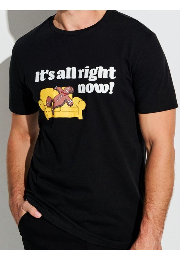 Sinsay - Bawełniana koszulka z nadrukiem świątecznym - czarny. Kolor: czarny. Materiał: bawełna. Wzór: nadruk. Styl: wizytowy