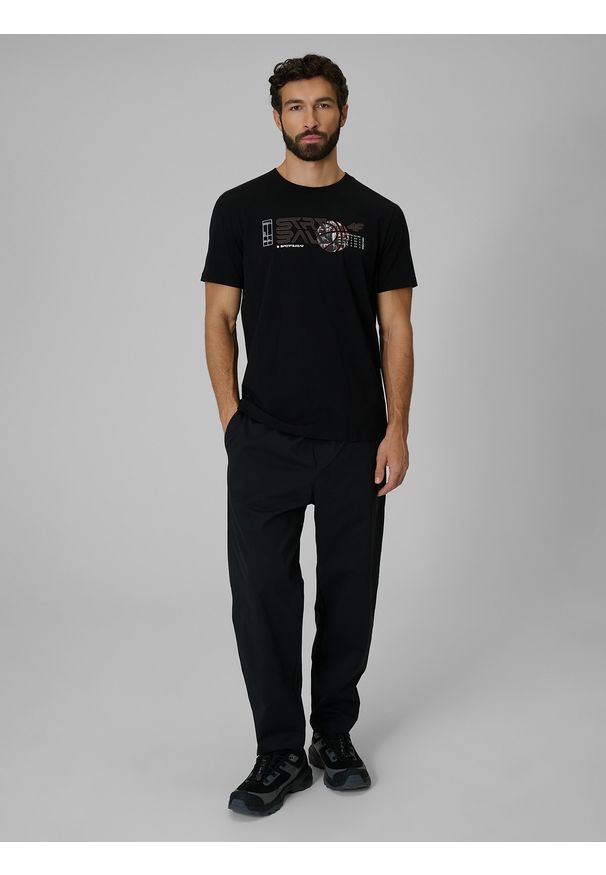 4f - 4F T-shirt regular z nadrukiem męski - czarny L. Okazja: na co dzień. Kolor: czarny. Materiał: bawełna, materiał. Wzór: nadruk. Styl: casual, sportowy