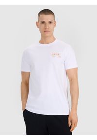 4f - 4F T-shirt regular z nadrukiem męski - biały XXL. Okazja: na co dzień. Kolor: biały. Materiał: bawełna, jersey, tkanina. Długość rękawa: krótki rękaw. Długość: krótkie. Wzór: nadruk. Styl: sportowy, casual, elegancki, klasyczny