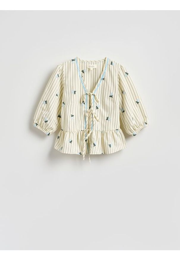 Reserved - Bluzka z kwiatowym wzorem - złamana biel. Materiał: tkanina. Wzór: kwiaty