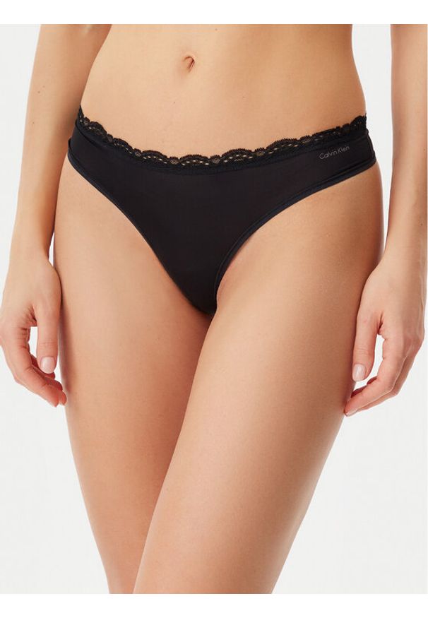 Calvin Klein Underwear Stringi LV00QD5270 Czarny. Kolor: czarny. Materiał: syntetyk