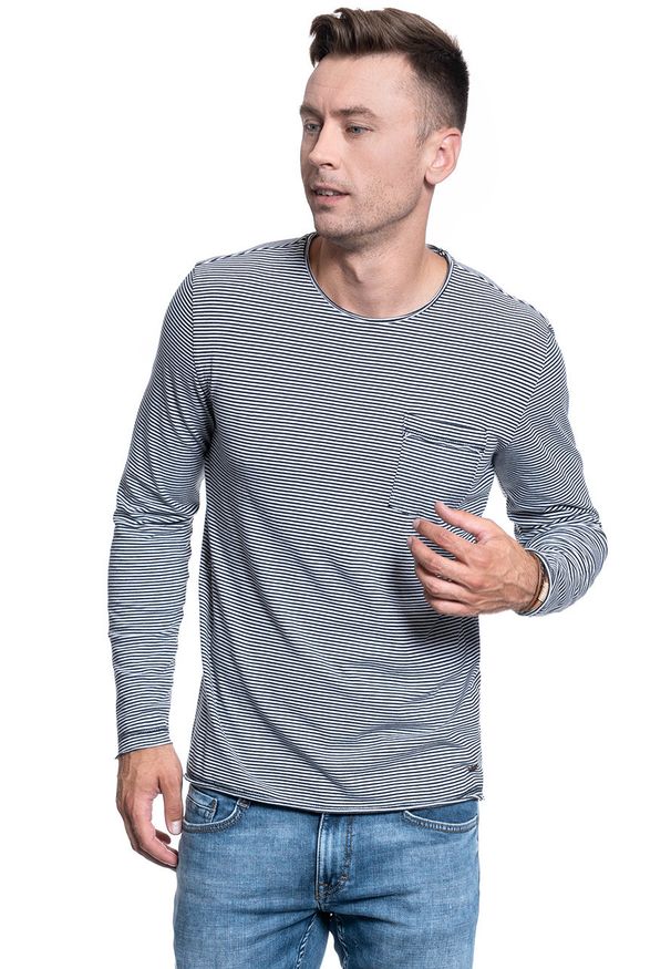 Mustang - MĘSKI LONGSLEEVE MUSTANG ADRIAN C STRIPED FineStripe 1007860 11397. Długość rękawa: długi rękaw