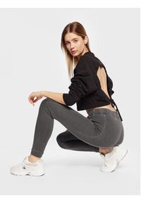Calvin Klein Jeans Bluza J20J220705 Czarny Cropped Fit. Kolor: czarny. Materiał: bawełna