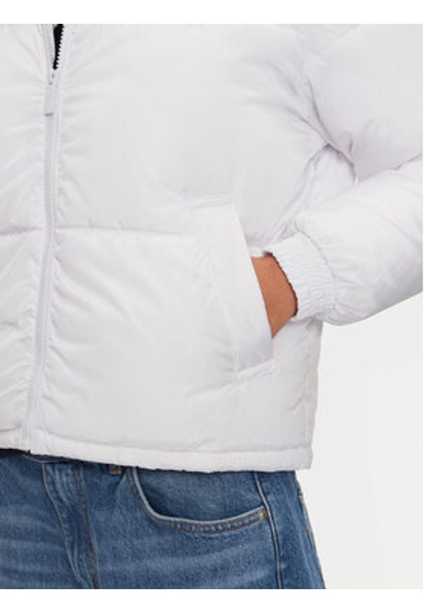 Karl Kani Kurtka zimowa Retro Essential 61760001 Biały Regular Fit. Kolor: biały. Materiał: syntetyk. Sezon: zima. Styl: retro