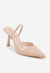 Born2be - Beżowe Lakierowane Szpilki z Elastycznym Paskiem na Piętę Balzorwyn. Okazja: na ślub cywilny, na randkę, na wesele, do pracy, na spotkanie biznesowe. Nosek buta: szpiczasty. Zapięcie: pasek. Kolor: beżowy. Materiał: lakier. Obcas: na szpilce. Styl: klasyczny, biznesowy, elegancki. Wysokość obcasa: średni #5