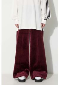 adidas Originals spodnie dresowe Velvet Pant Maroon IL5744 kolor bordowy gładkie. Kolor: czerwony. Materiał: dresówka. Wzór: gładki #1