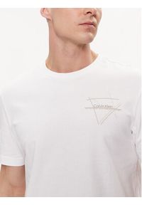 Calvin Klein T-Shirt Linear Graphic K10K112482 Biały Regular Fit. Kolor: biały. Materiał: bawełna