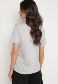Born2be - Jasnoszary T-shirt o Klasycznym Kroju z Ozdobnym Haftem Galerrena. Okazja: na co dzień, na spotkanie biznesowe, do pracy. Kolor: szary. Materiał: jeans. Wzór: haft. Styl: klasyczny #6