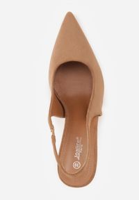 Born2be - Jasnobrązowe Sandały Slingback z Imitacji Zamszu na Szpilce z Noskiem w Szpic Delanoe. Okazja: na co dzień, na ślub cywilny, na wesele, na imprezę. Nosek buta: szpiczasty. Zapięcie: bez zapięcia. Kolor: brązowy. Materiał: zamsz. Obcas: na szpilce. Styl: casual, elegancki, klasyczny #4