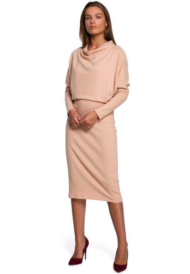 MOE - Kimonowa Sukienka z Ołówkowym Dołem - Beżowa. Kolor: beżowy. Materiał: bawełna, elastan. Typ sukienki: ołówkowe