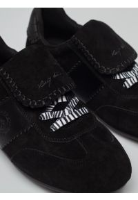 Big-Star - Sneakersy damskie ze skóry naturalnej czarne TT274688 906. Okazja: na spacer, na co dzień. Nosek buta: okrągły. Kolor: czarny. Materiał: skóra. Szerokość cholewki: normalna. Sport: turystyka piesza #4