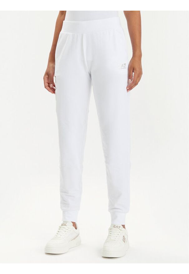 EA7 Emporio Armani Spodnie dresowe 8NTP85 TJTXZ 0101 Biały Regular Fit. Kolor: biały. Materiał: bawełna