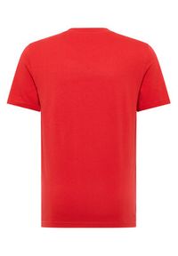 Mustang T-Shirt Austin 1016853 Czerwony Regular Fit. Kolor: czerwony. Materiał: bawełna