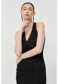 Guess sukienka kolor czarny maxi prosta. Okazja: na co dzień. Kolor: czarny. Długość rękawa: na ramiączkach. Typ sukienki: proste. Styl: casual. Długość: maxi #5
