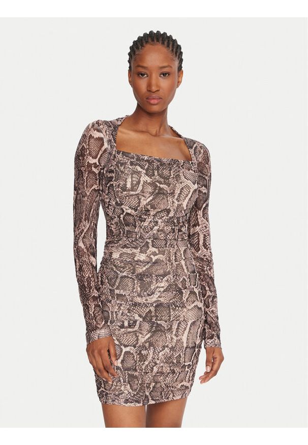 Guess Sukienka koktajlowa W5BK65 KCZC2 Beżowy Slim Fit. Kolor: beżowy. Materiał: syntetyk. Styl: wizytowy