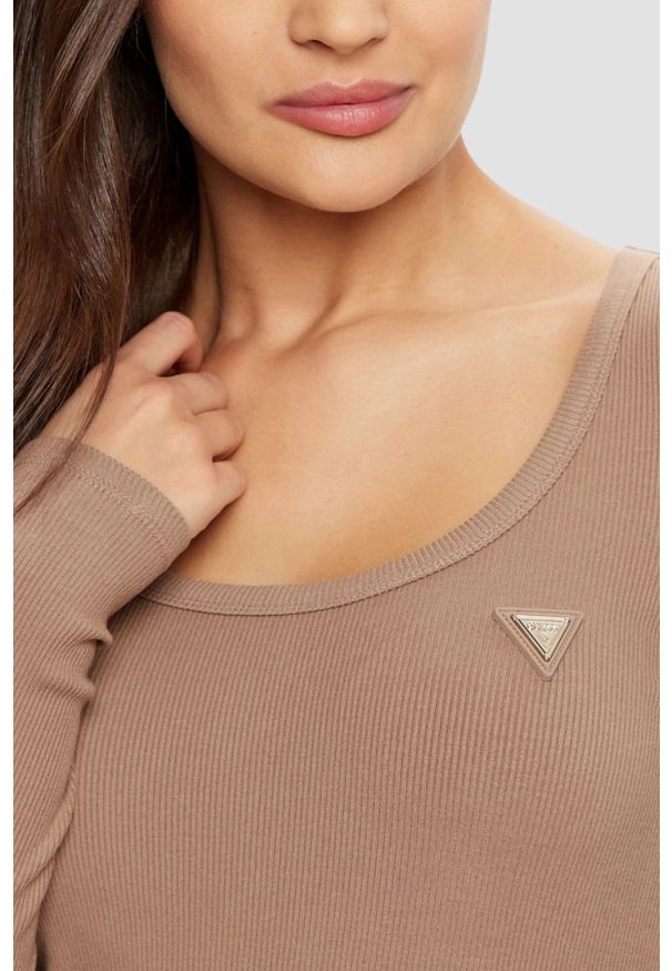 Guess - GUESS Brązowy damski longsleeve Colette, Rozmiar L. Kolor: brązowy. Długość rękawa: długi rękaw