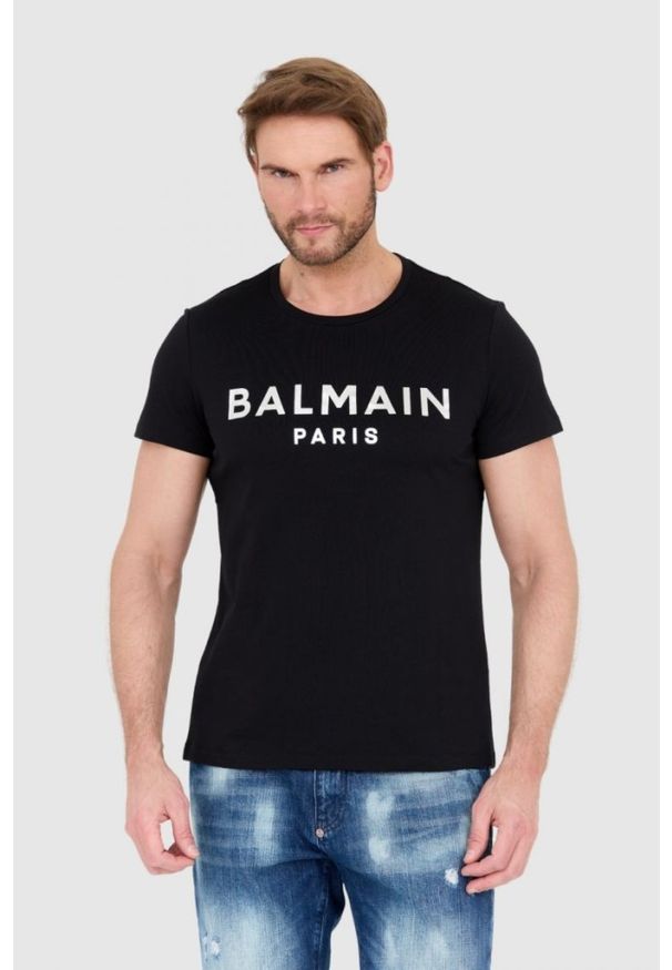 Balmain - BALMAIN Czarny t-shirt męski ze srebrnym logo, Rozmiar S. Kolor: czarny