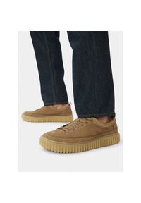 Sneakersy Clarks. Kolor: brązowy #1