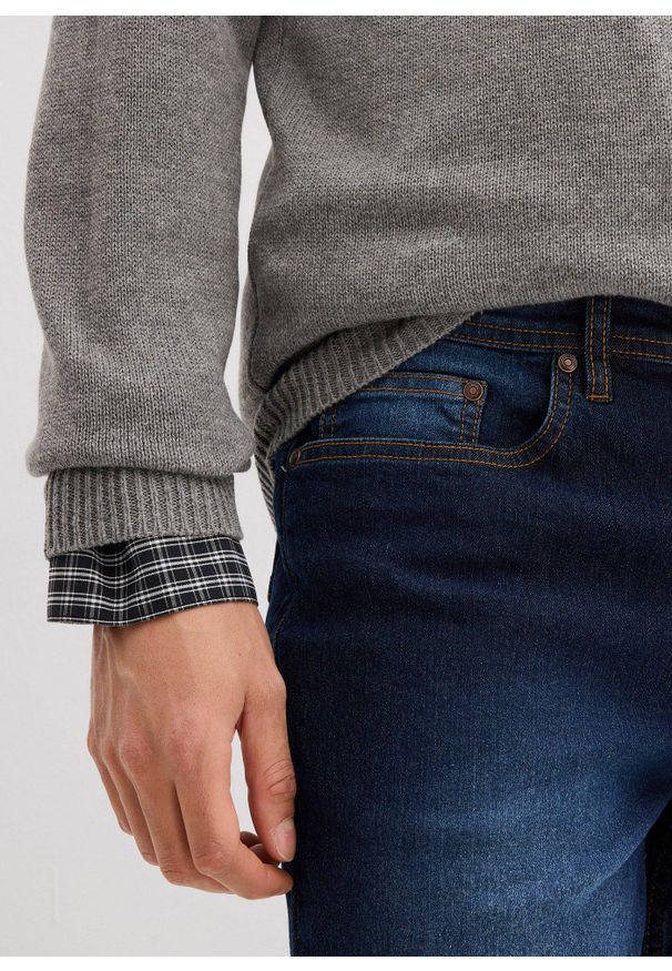bonprix - Lekkie dżinsy Regular Fit ze stretchem, Straight (2 pary). Kolor: niebieski