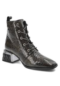 Zielone Botki Venezia Modne Buty Damskie. Okazja: na co dzień. Kolor: zielony. Materiał: jeans, skóra. Styl: casual, elegancki