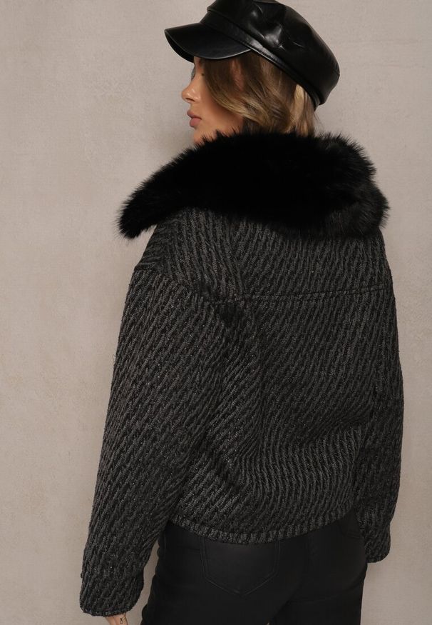 Renee - Czarna Elegancka Kurtka z Kołnierzem z Futerka i Błyszczącą Nicią Vertilora. Okazja: na co dzień, na spacer, na imprezę. Kolor: czarny. Materiał: futro. Styl: elegancki