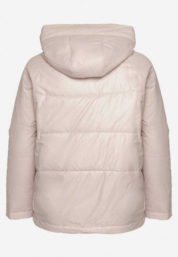 Born2be - Beżowa Pikowana Kurtka o Pudełkowym Kroju z Szerokim Kołnierzem Evindas. Okazja: na spotkanie biznesowe, do pracy. Kolor: beżowy. Materiał: jeans, materiał. Styl: elegancki, biznesowy, klasyczny