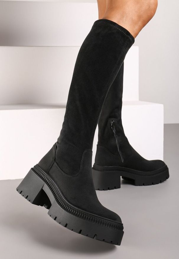 Born2be - Czarne Dopasowane Kozaki na Grubej Podeszwie ze Skarpetkową Cholewką Hanilinn. Okazja: na co dzień. Kolor: czarny. Materiał: jeans. Szerokość cholewki: normalna. Styl: elegancki, casual